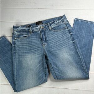 White House Black Market Straight Leg Mid Rise Girlfriend Jeans Size 10